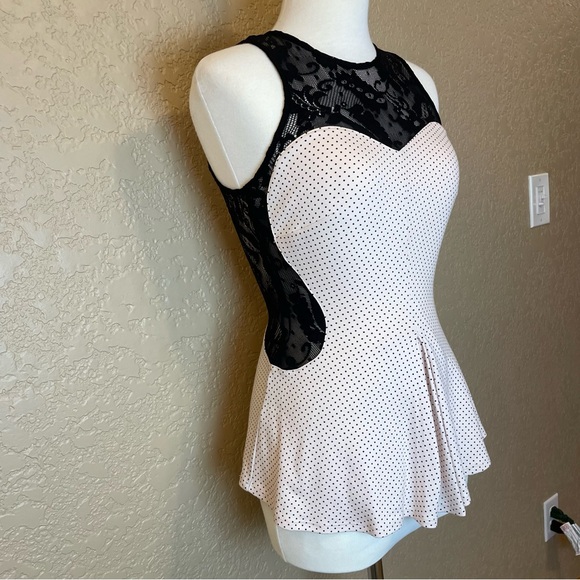 NWT Guess Mini Dot Peplum Feminine Lace Flirty Tank Top Size XS - Picture 5 of 16